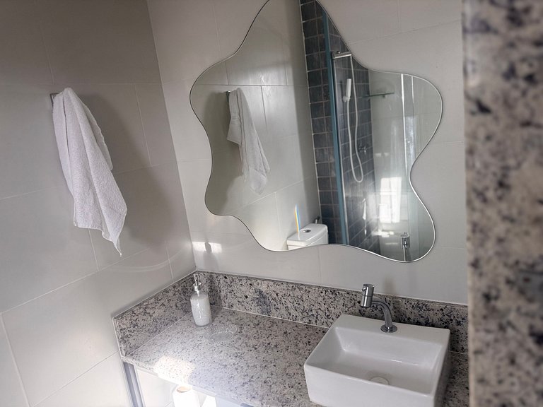 Lindo e Confortável Vista Mar Wi-Fi turbo e Netflix – Salvad