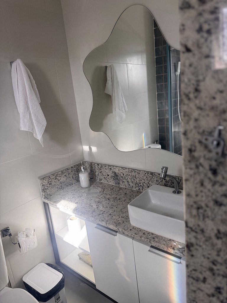 Lindo e Confortável Vista Mar Wi-Fi turbo e Netflix – Salvad