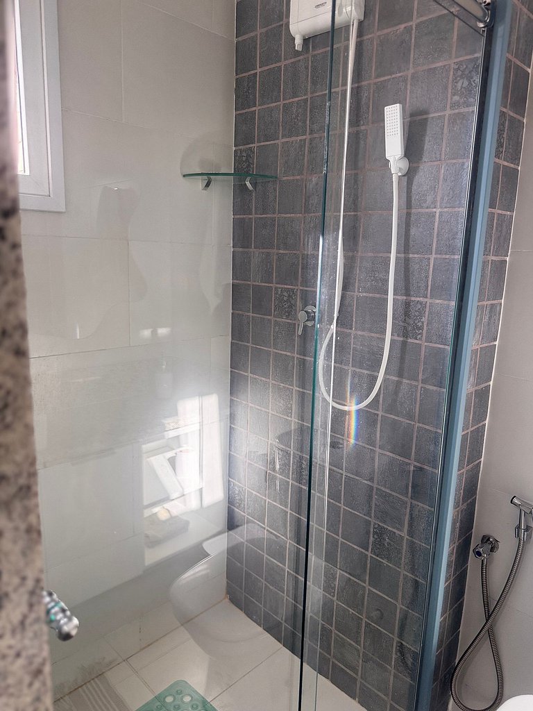 Lindo e Confortável Vista Mar Wi-Fi turbo e Netflix – Salvad