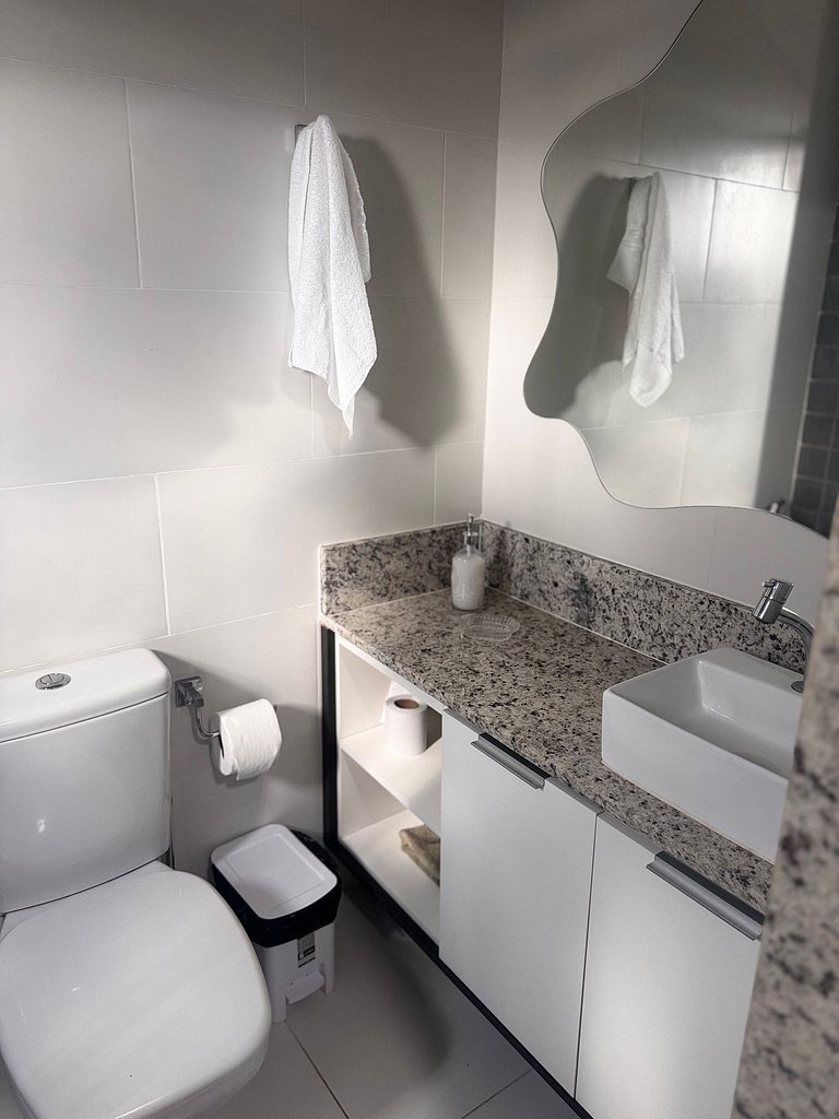 Lindo e Confortável Vista Mar Wi-Fi turbo e Netflix – Salvad